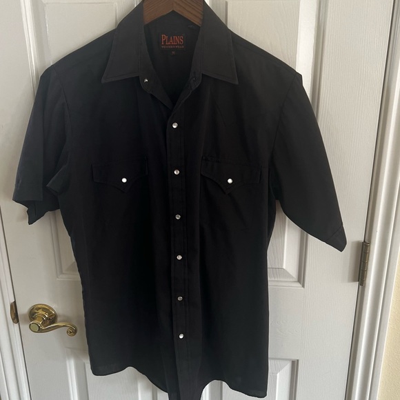 plains western wear Other - Plain’s Western Wear Pearl Snap front Black Men's Shirt. Size medium.